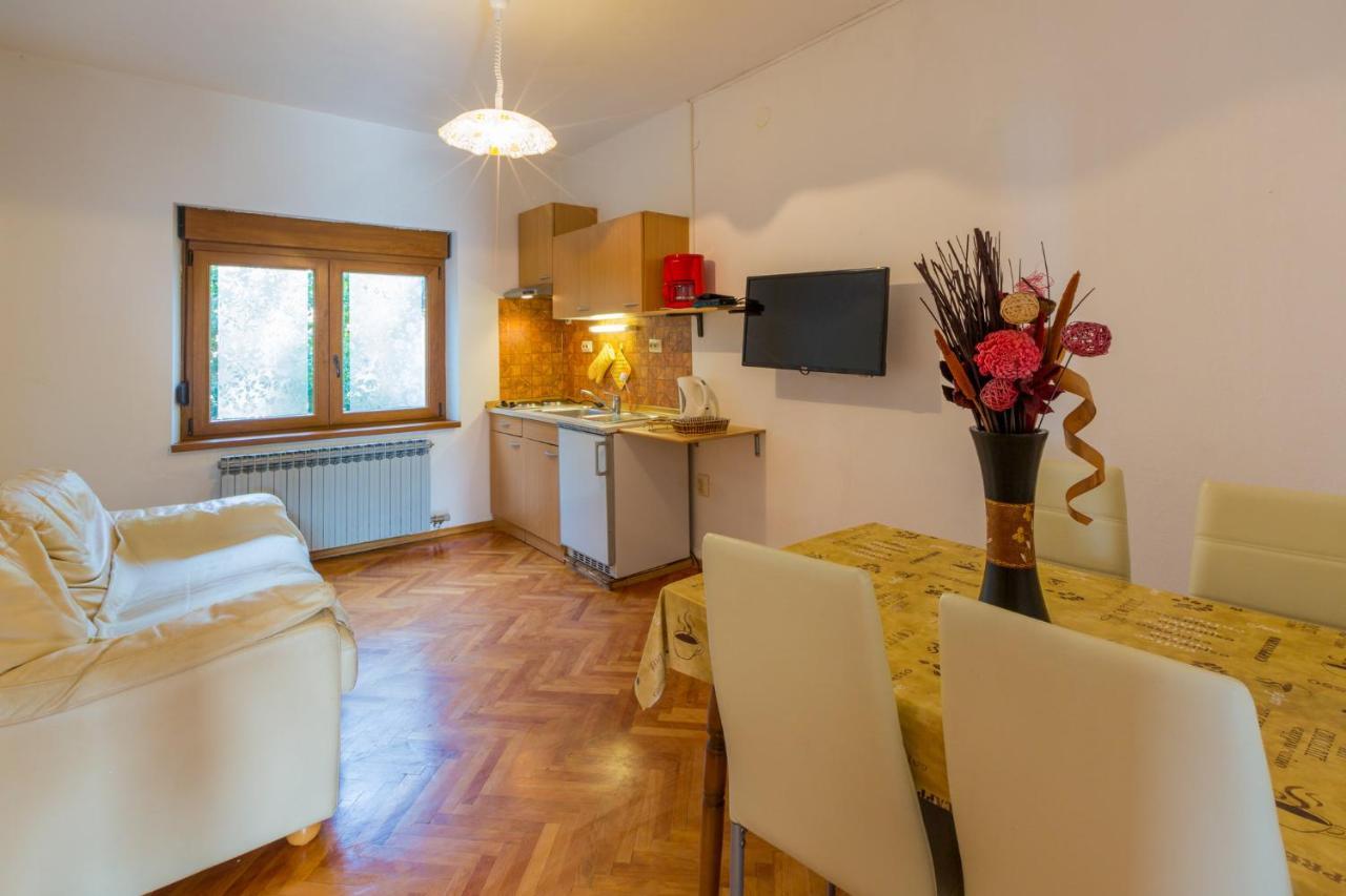 Apartament Jasminka Loncaric Crikvenica Zewnętrze zdjęcie