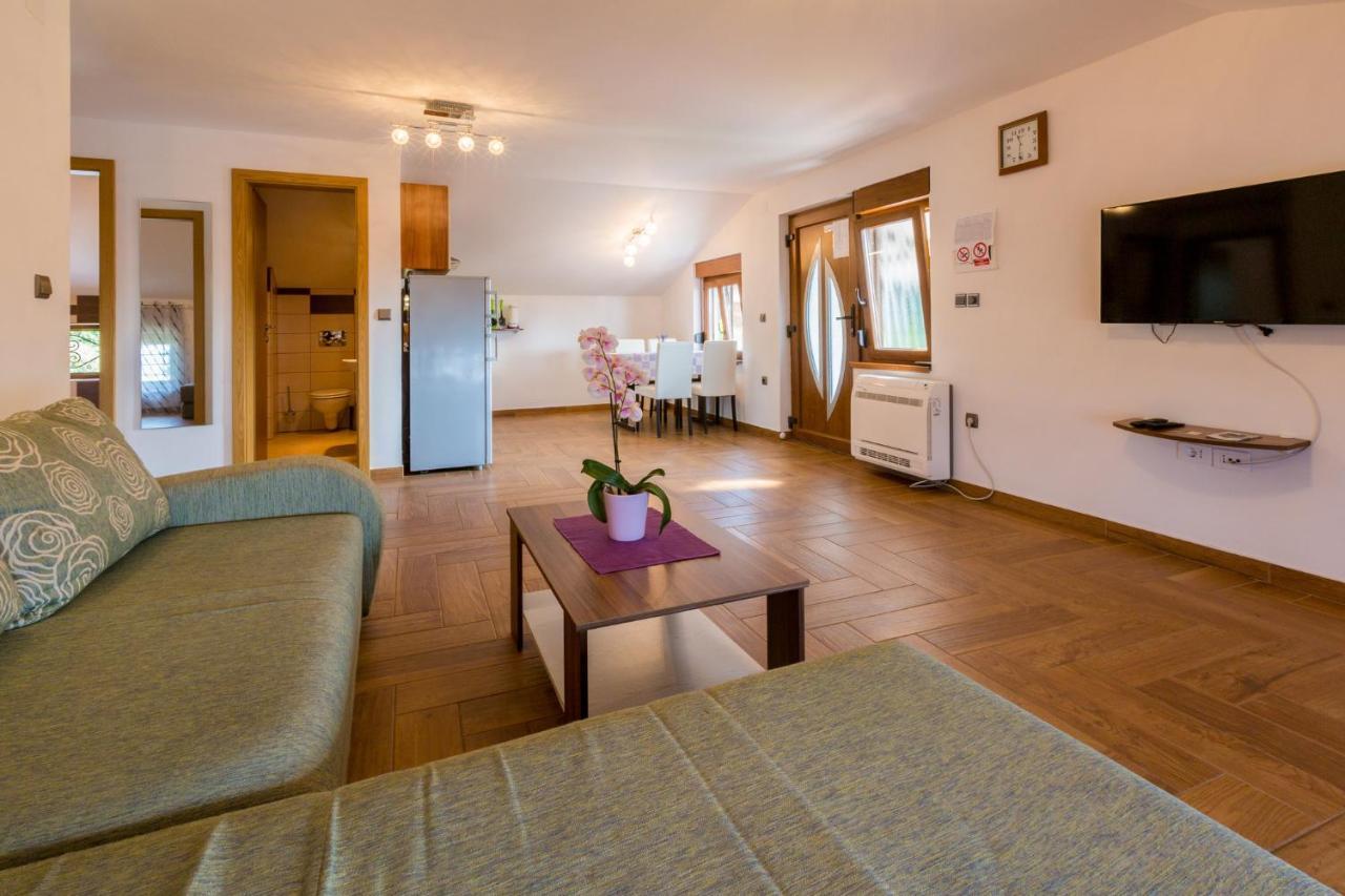 Apartament Jasminka Loncaric Crikvenica Zewnętrze zdjęcie